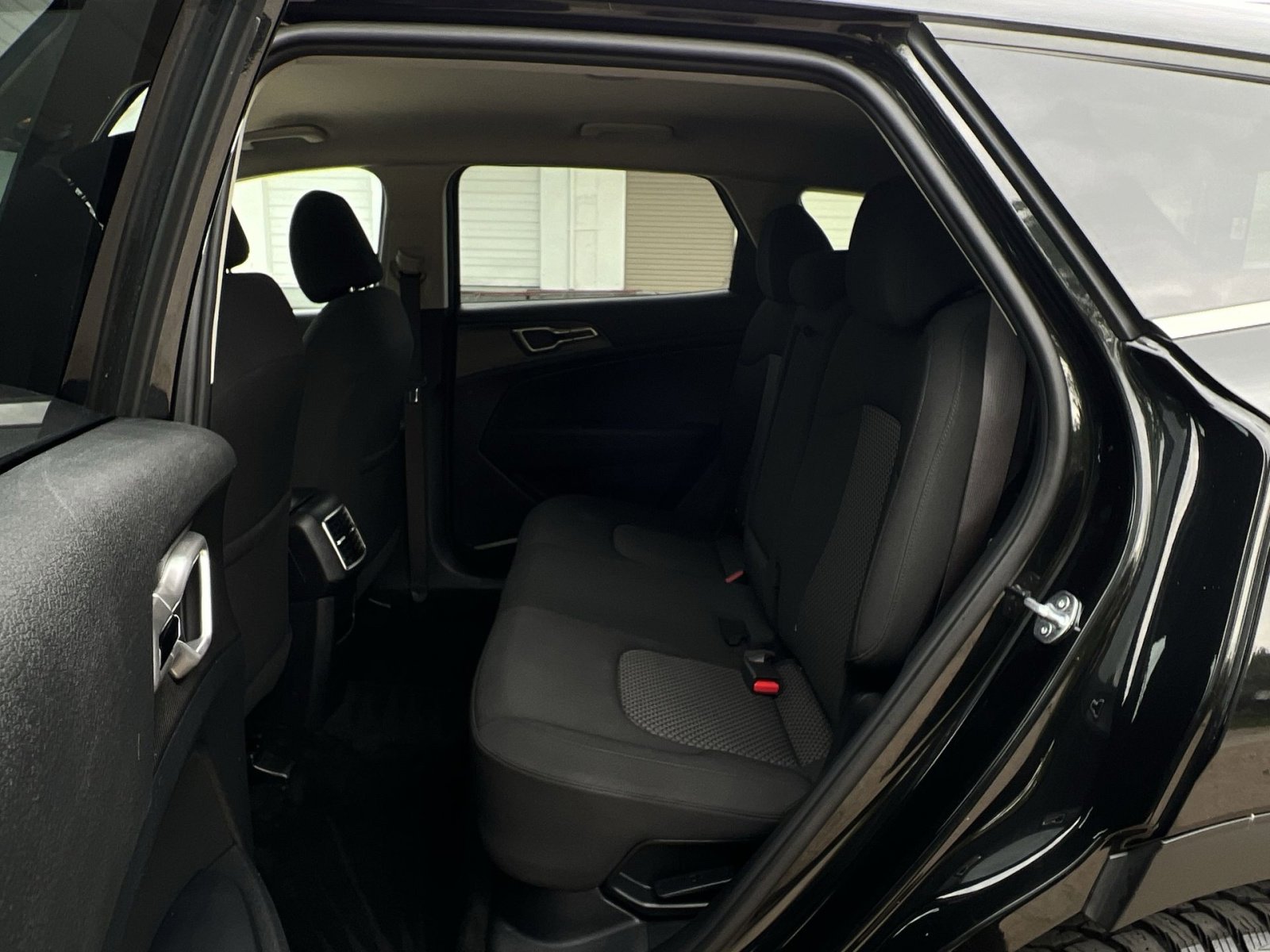 Used 2023 Kia Sportage LX AWD/4WD image 35