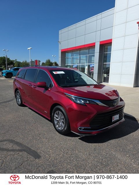 Used 2021 Toyota Sienna XLE FWD image 7