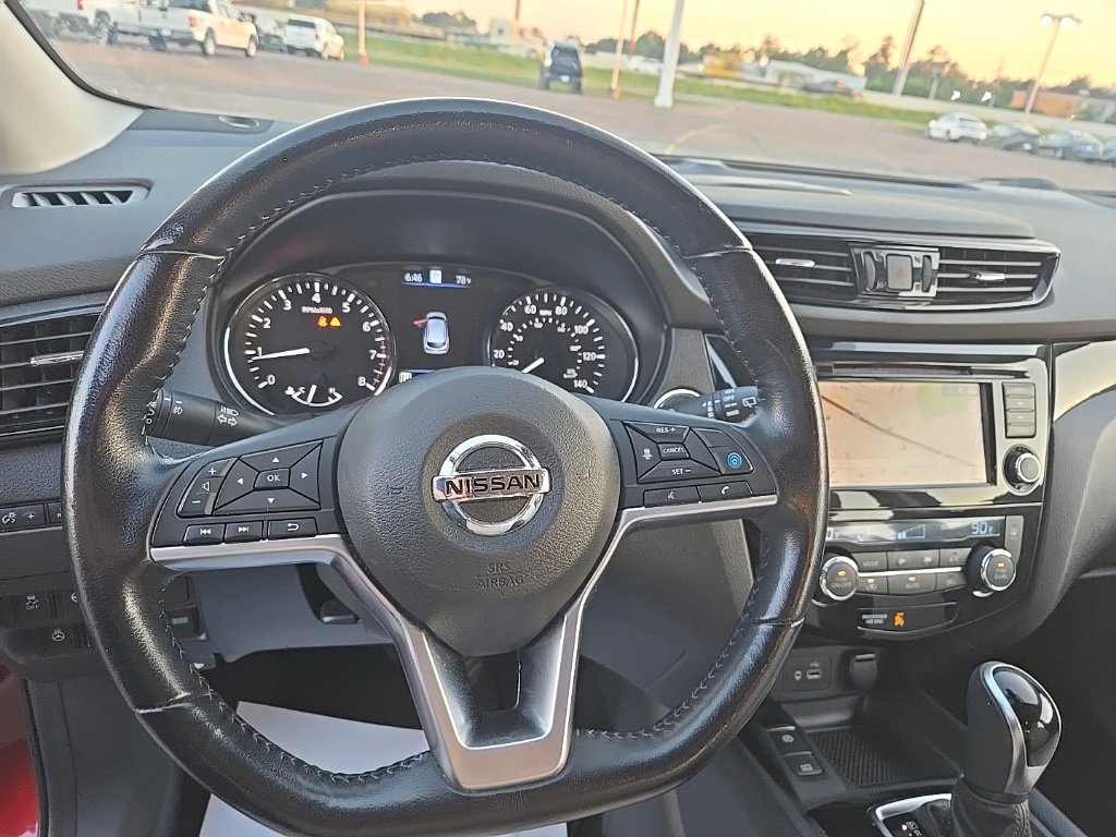 Used 2021 Nissan Rogue Sport SL w/ Premium Package image 23