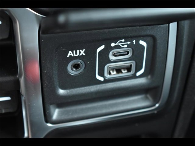 New 2025 Jeep Gladiator Sport image 7