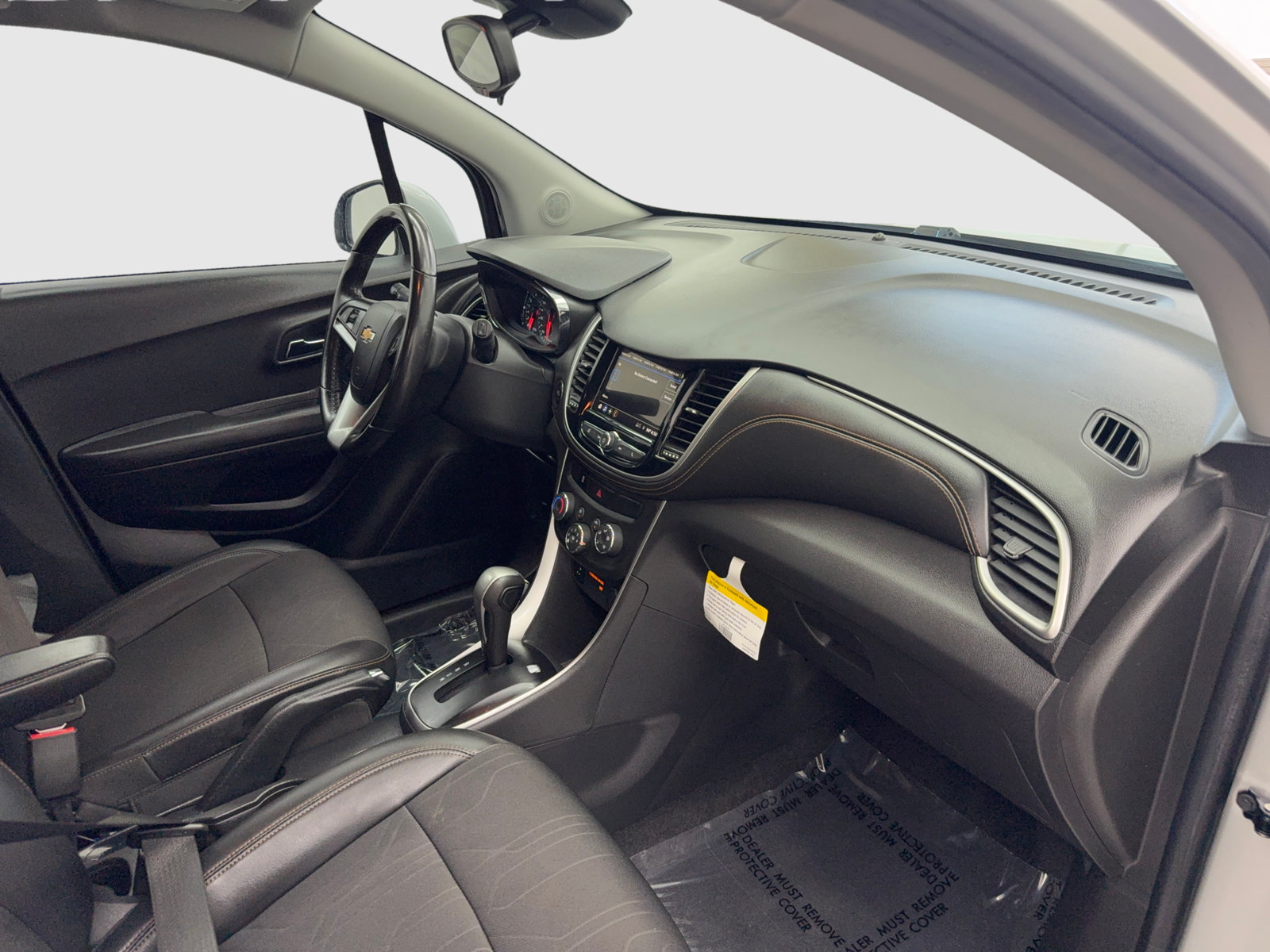 Used 2019 Chevrolet Trax LT w/ LT Convenience Package FWD image 37