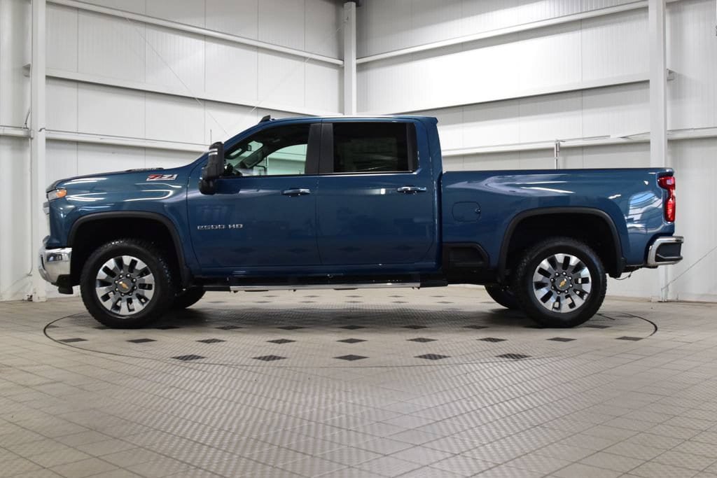 New 2026 Chevrolet Silverado 2500 LT w/ All Star Edition AWD/4WD image 4