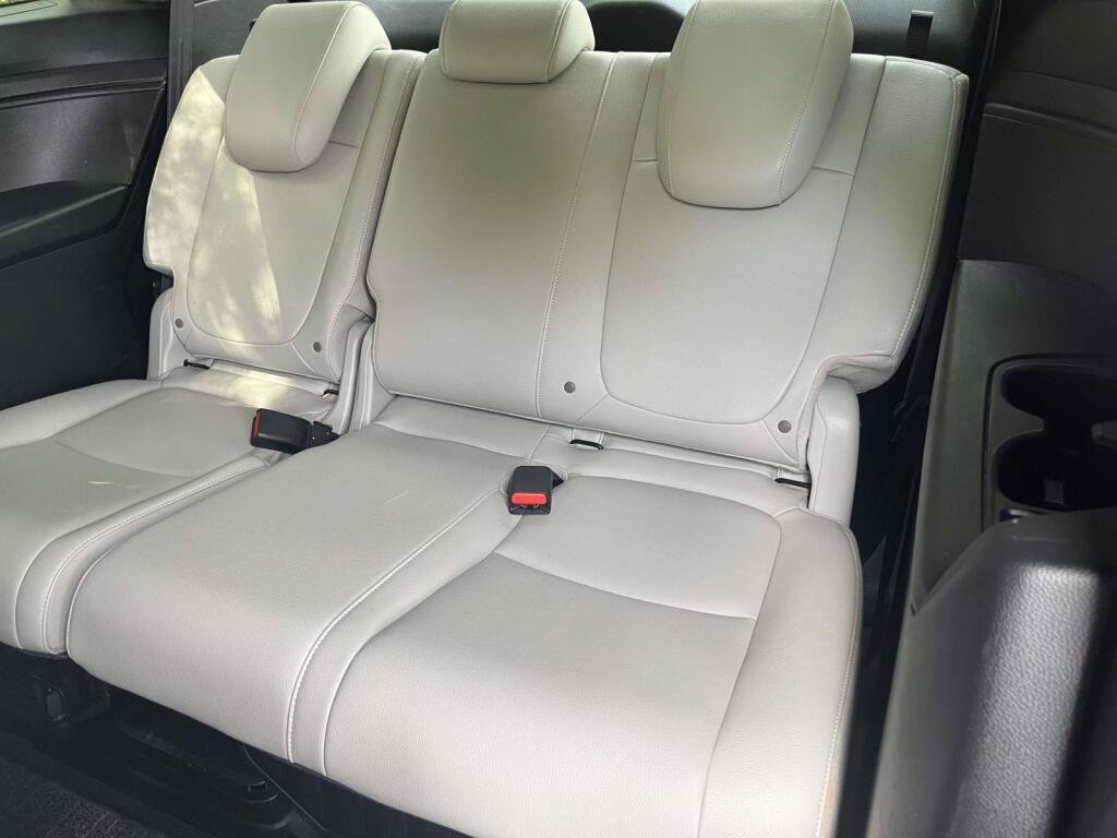 Used 2025 Honda Odyssey EX-L image 18