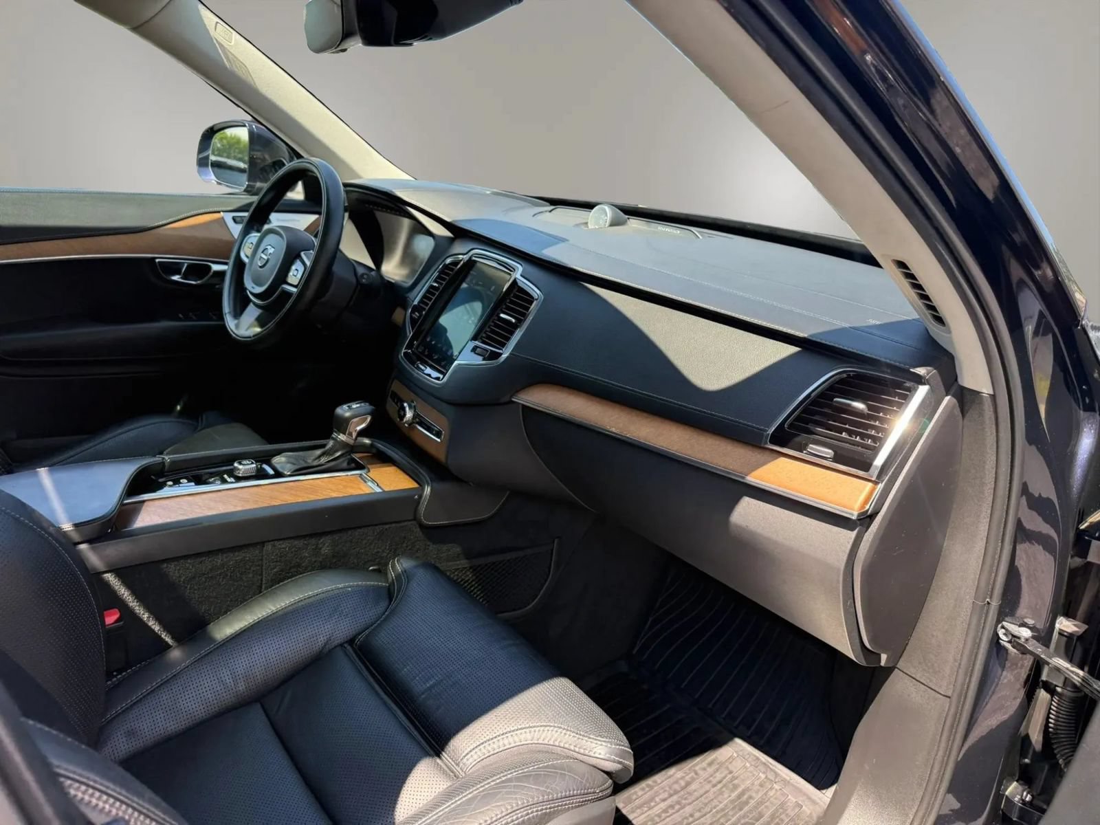 Used 2019 Volvo XC90 T6 Inscription w/ Luxury Package AWD/4WD image 48