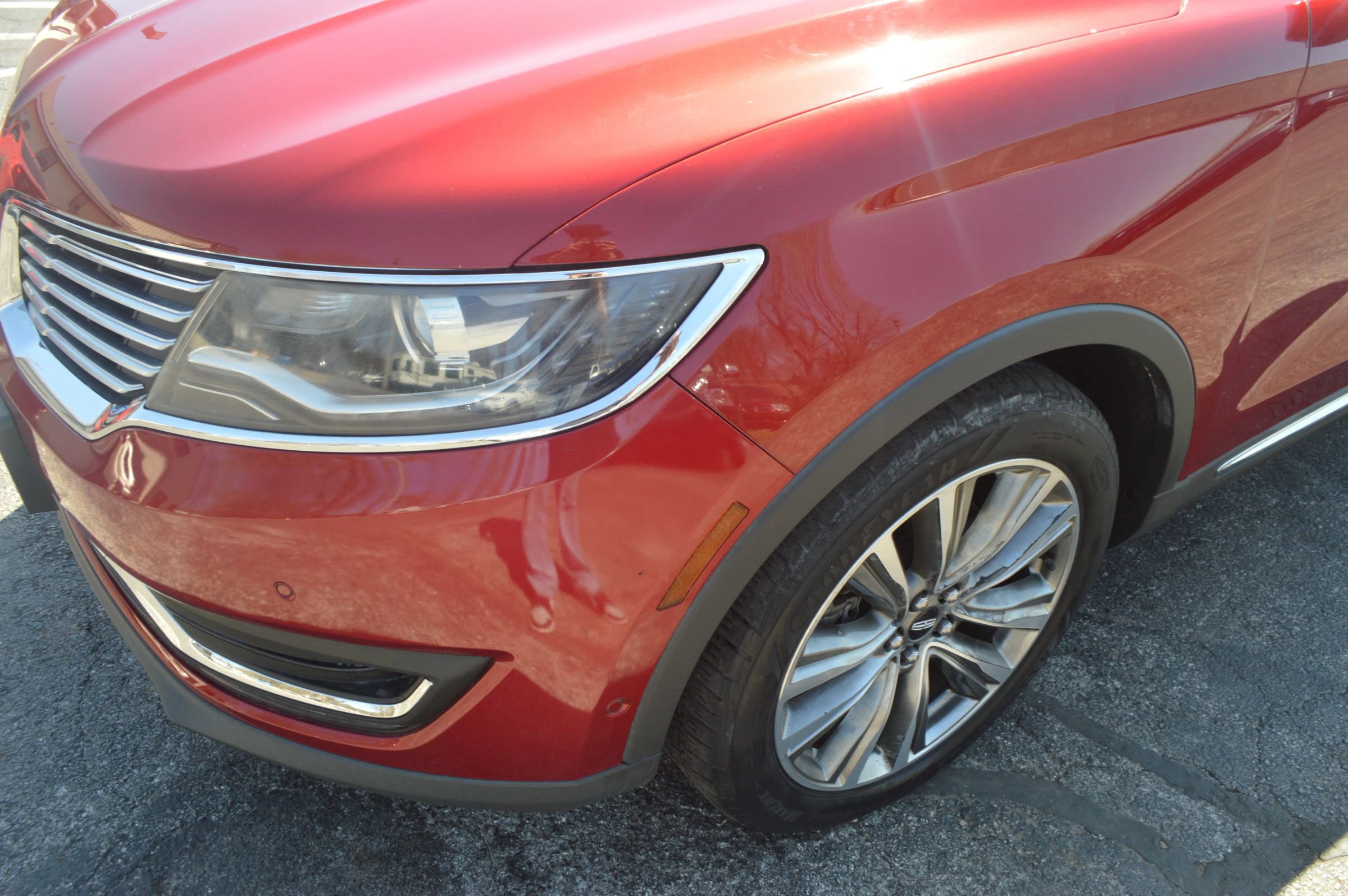 Used 2016 Lincoln MKX Reserve w/ Technology Package image 3