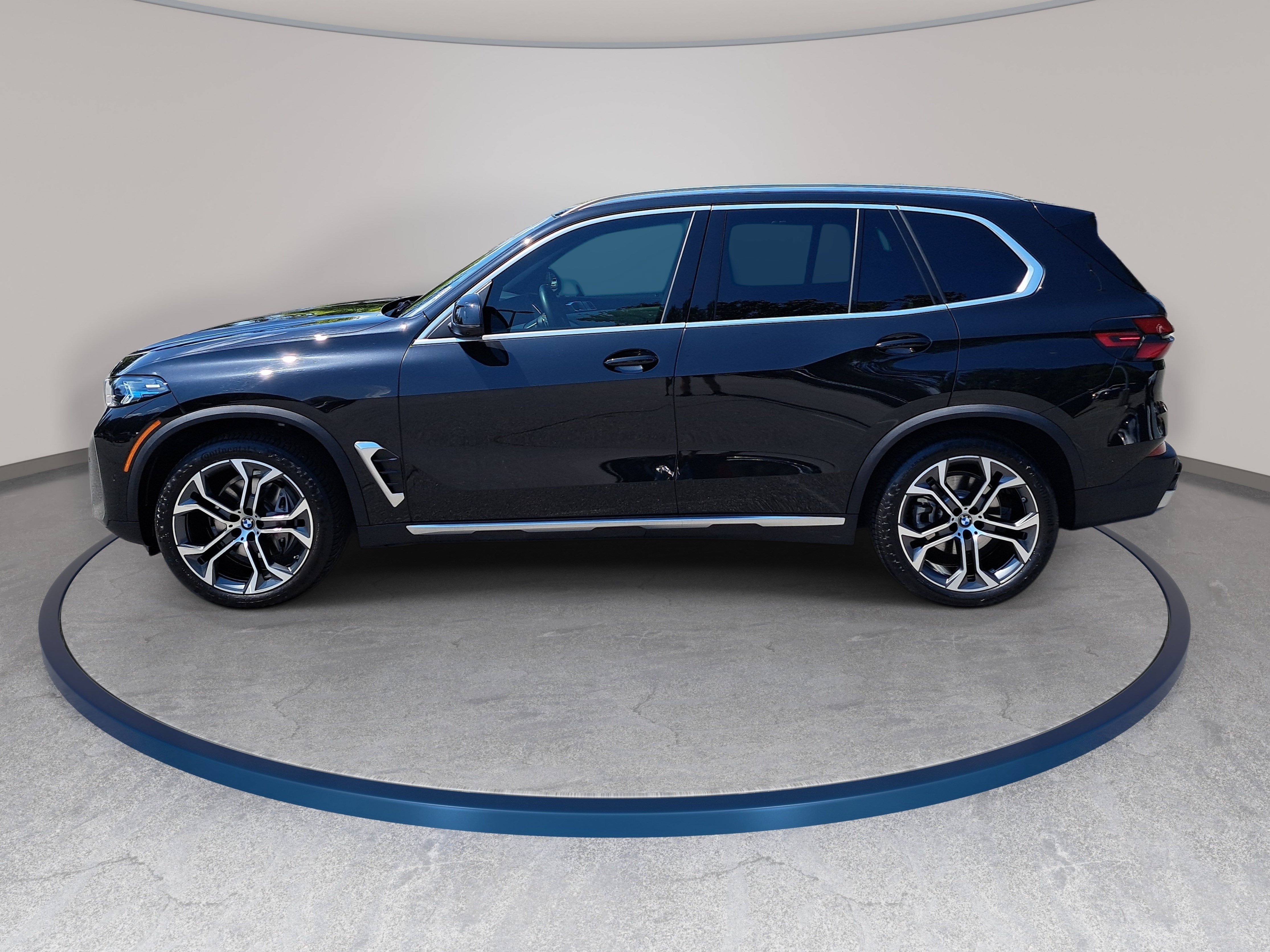 Certified 2026 BMW X5 xDrive40i w/ Climate Comfort Package AWD/4WD image 9