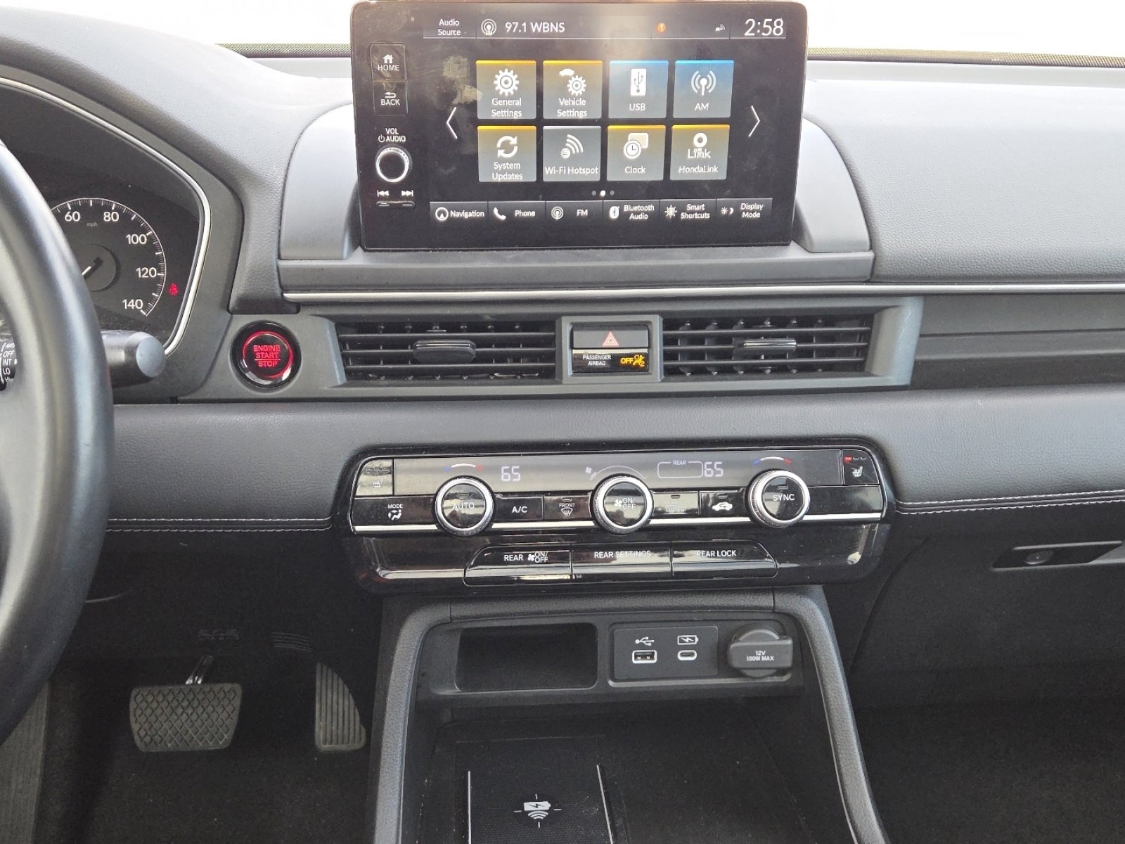 Used 2023 Honda Pilot Touring image 31