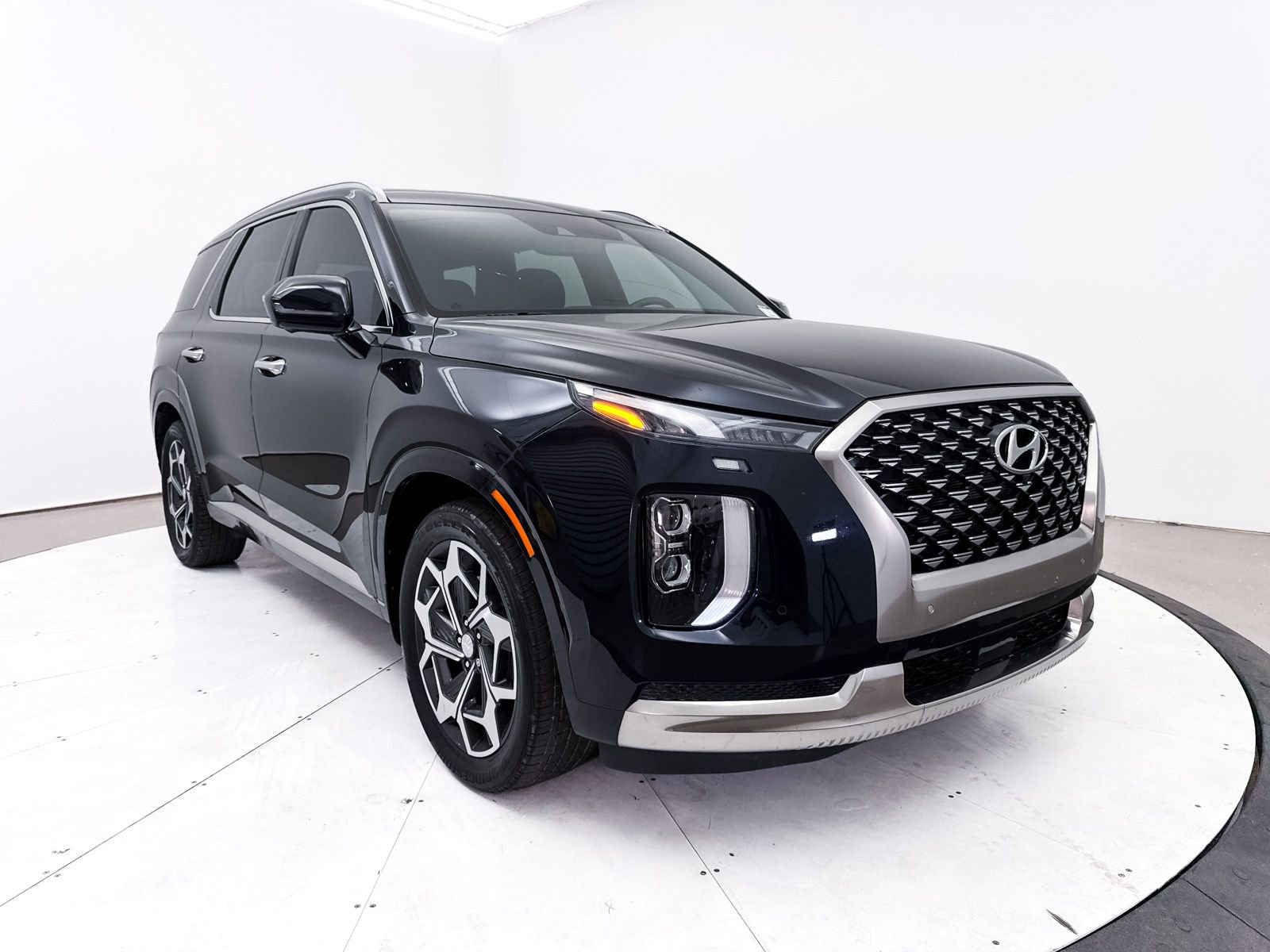 Used 2022 Hyundai Palisade Calligraphy w/ Cargo Package FWD image 15