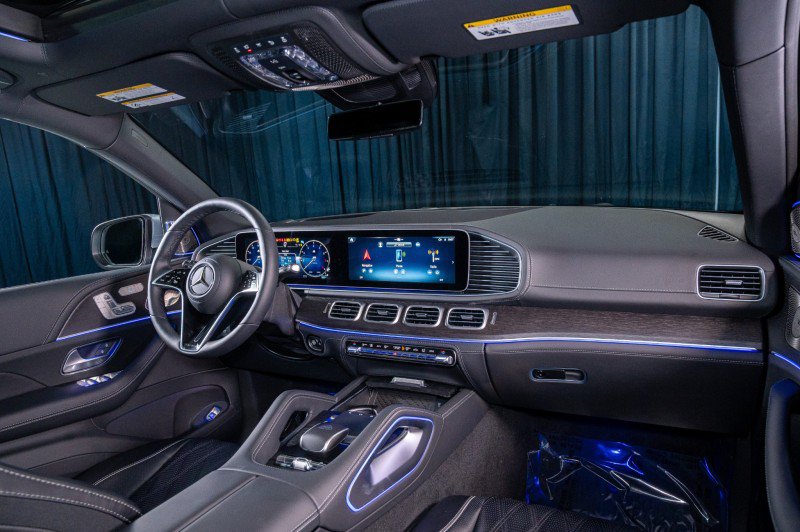 New 2026 Mercedes-Benz Maybach GLS 600 4MATIC image 4