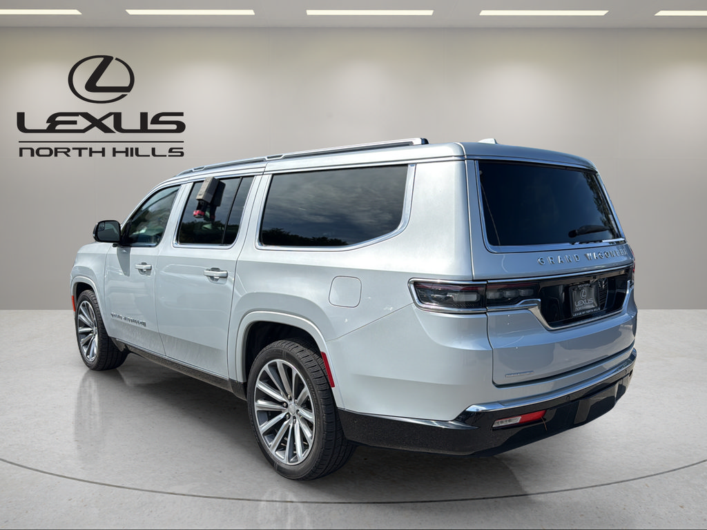 Used 2023 Jeep Grand Wagoneer L 4WD image 8