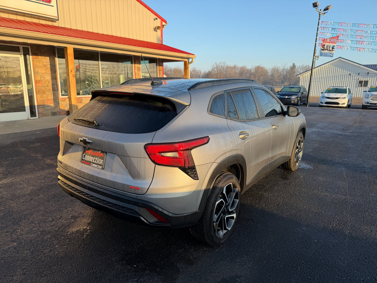 Used 2025 Chevrolet Trax RS w/ Driver Confidence Package image 4