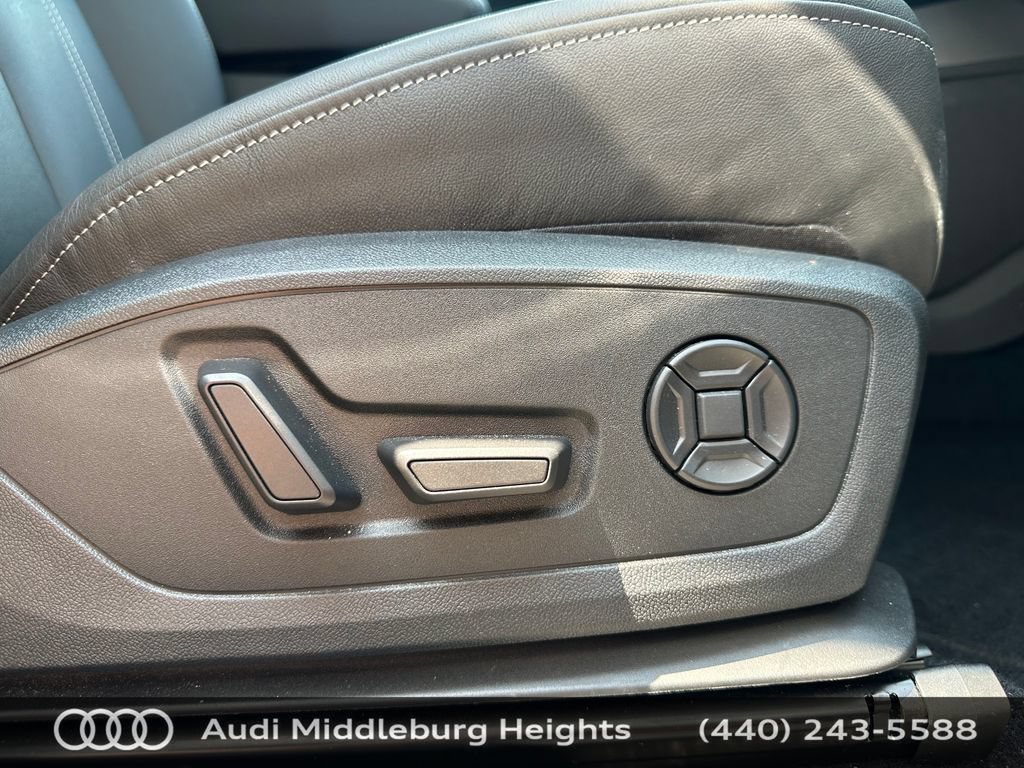 Used 2023 Audi Q4 e-tron Prestige AWD/4WD image 20