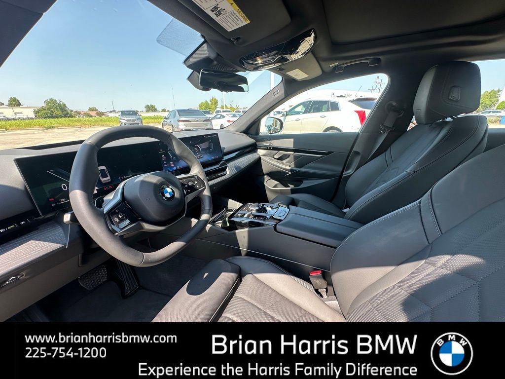 Certified 2025 BMW 530i w/ Premium Package image 14