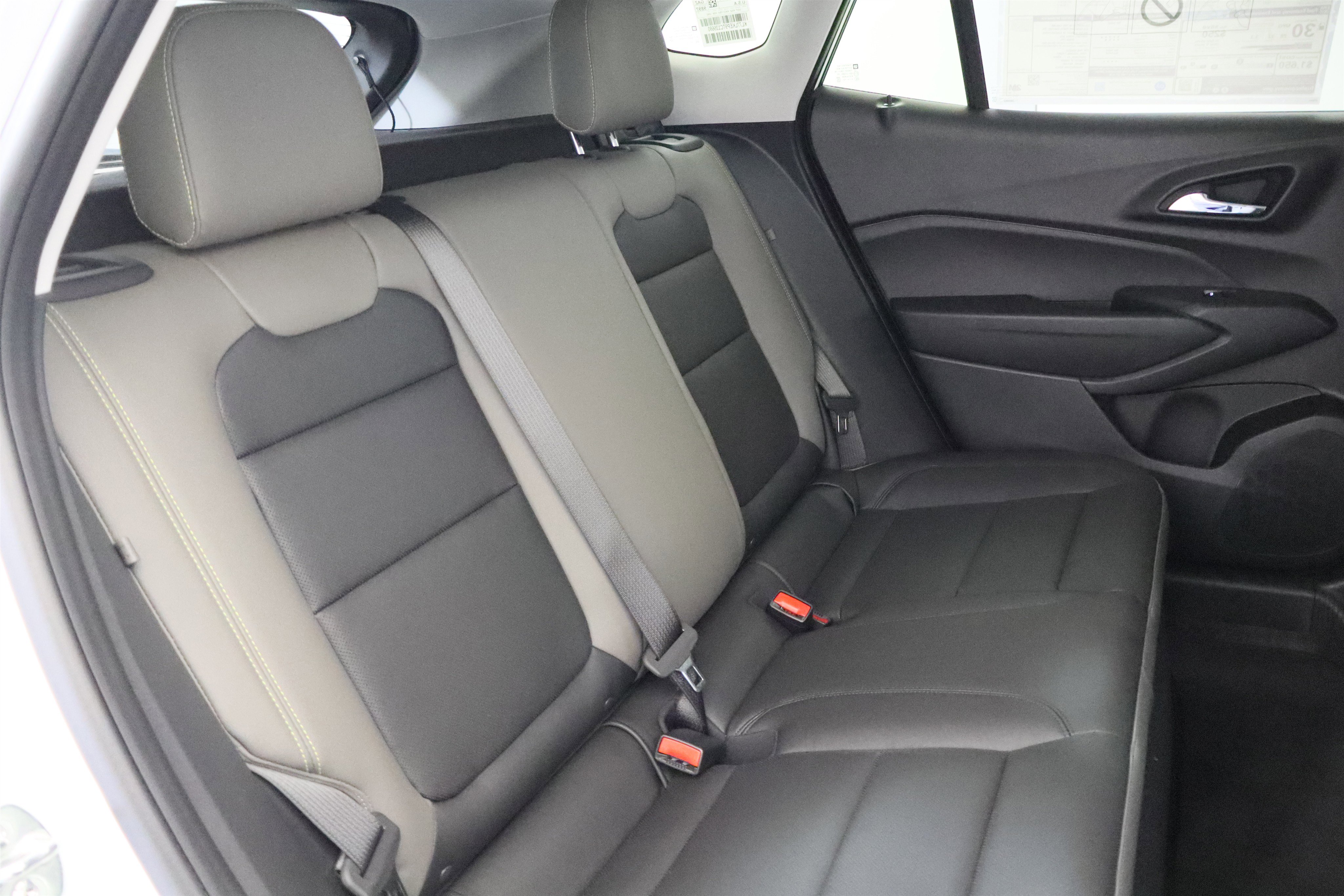 New 2026 Chevrolet Trax ACTIV w/ Sunroof Package FWD image 22