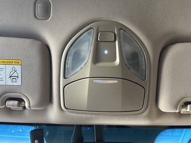 Used 2013 Hyundai Santa Fe GLS FWD image 64