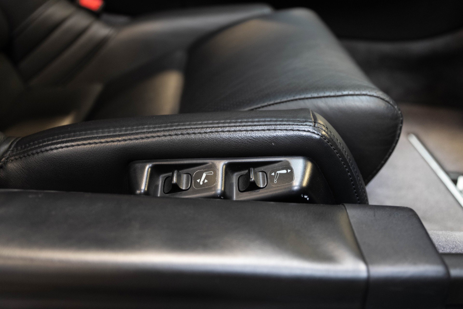 Used 2003 Acura NSX T image 86