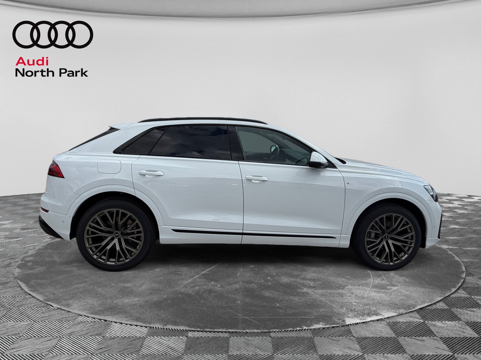 New 2027 Audi Q8 Prestige AWD/4WD image 6