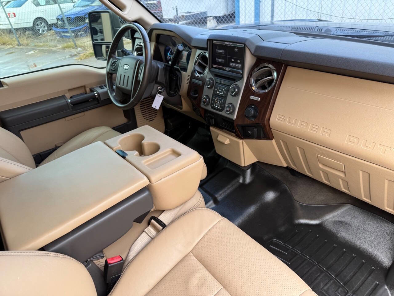 Used 2015 Ford F350 Lariat RWD image 25