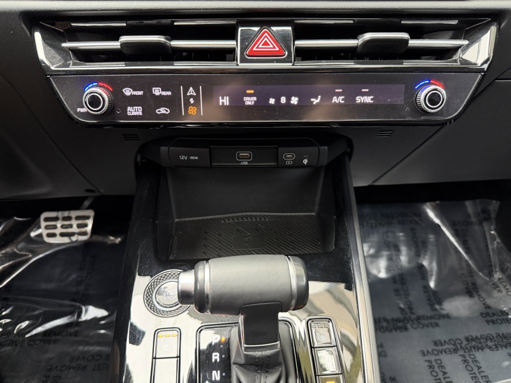 Used 2023 Kia Niro EX Touring image 24