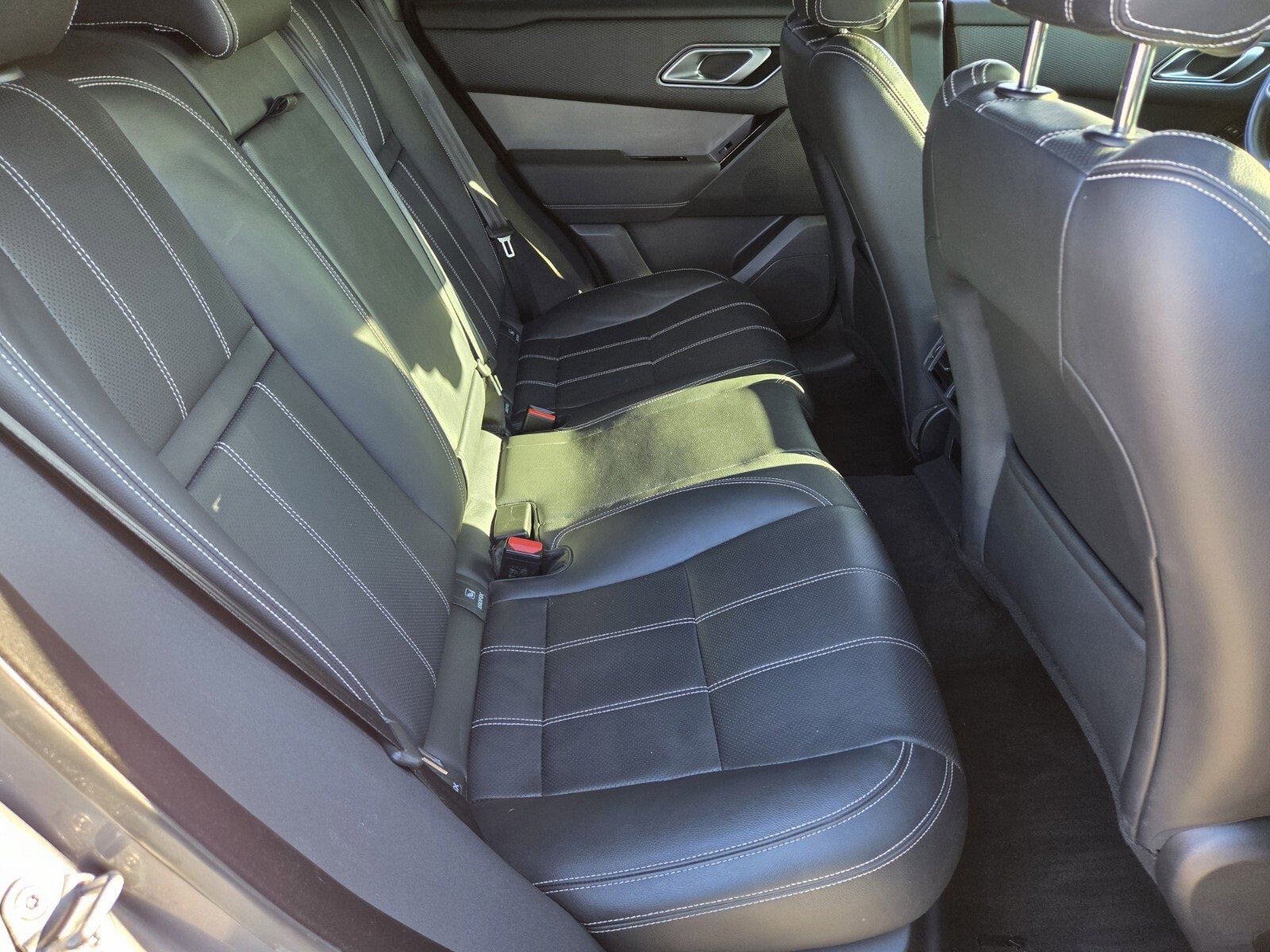 Used 2022 Land Rover Range Rover Velar S image 15