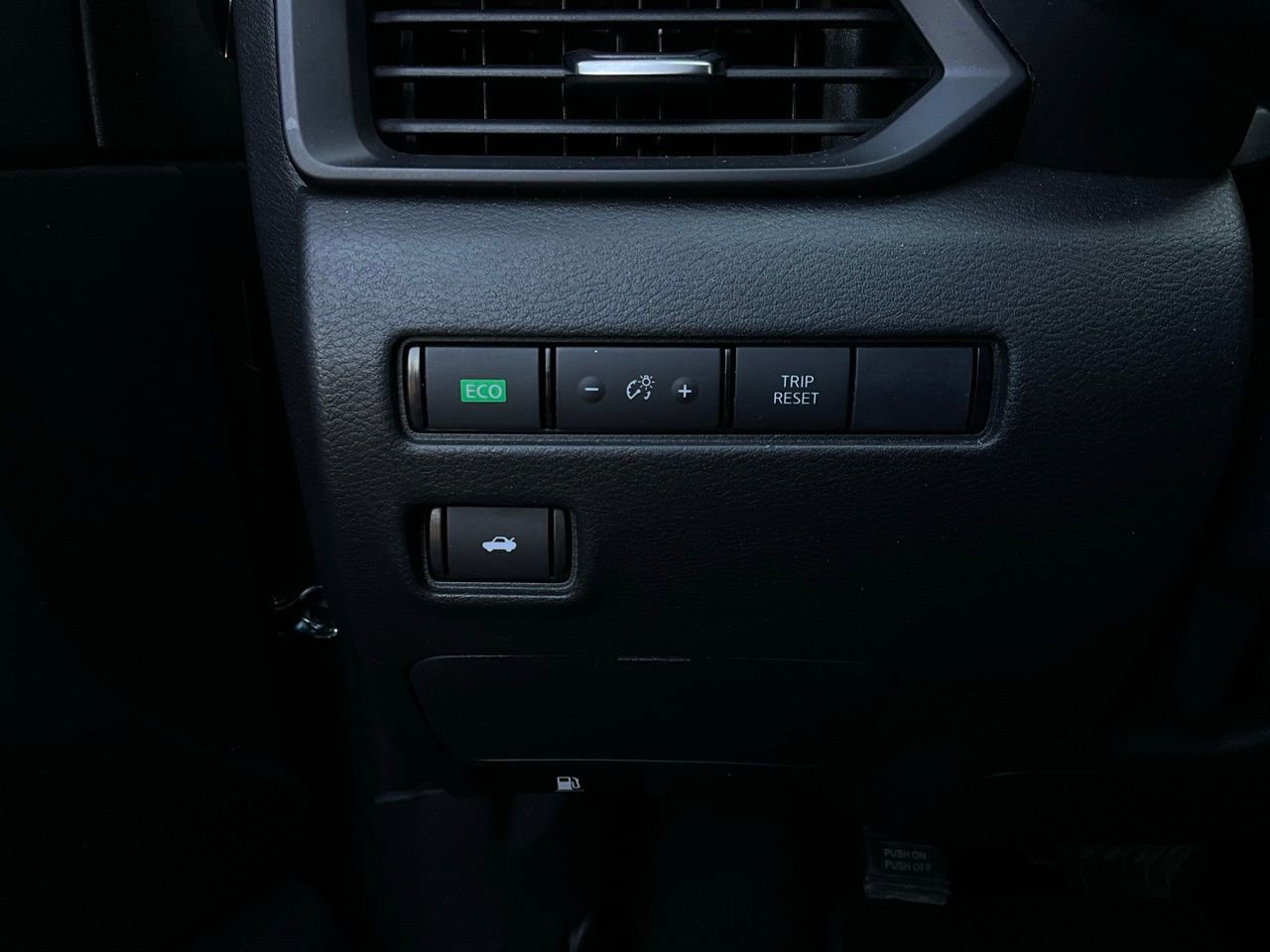 Used 2025 Nissan Sentra S image 20