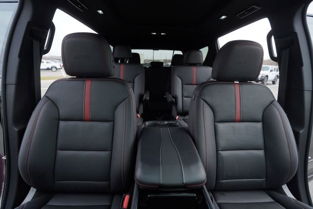 Used 2024 Chevrolet Traverse RS w/ LPO, Floor Liner Package image 37
