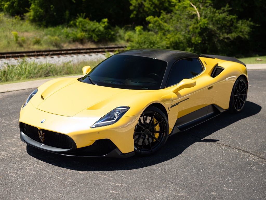 Used 2022 Maserati MC20 Coupe RWD image 2