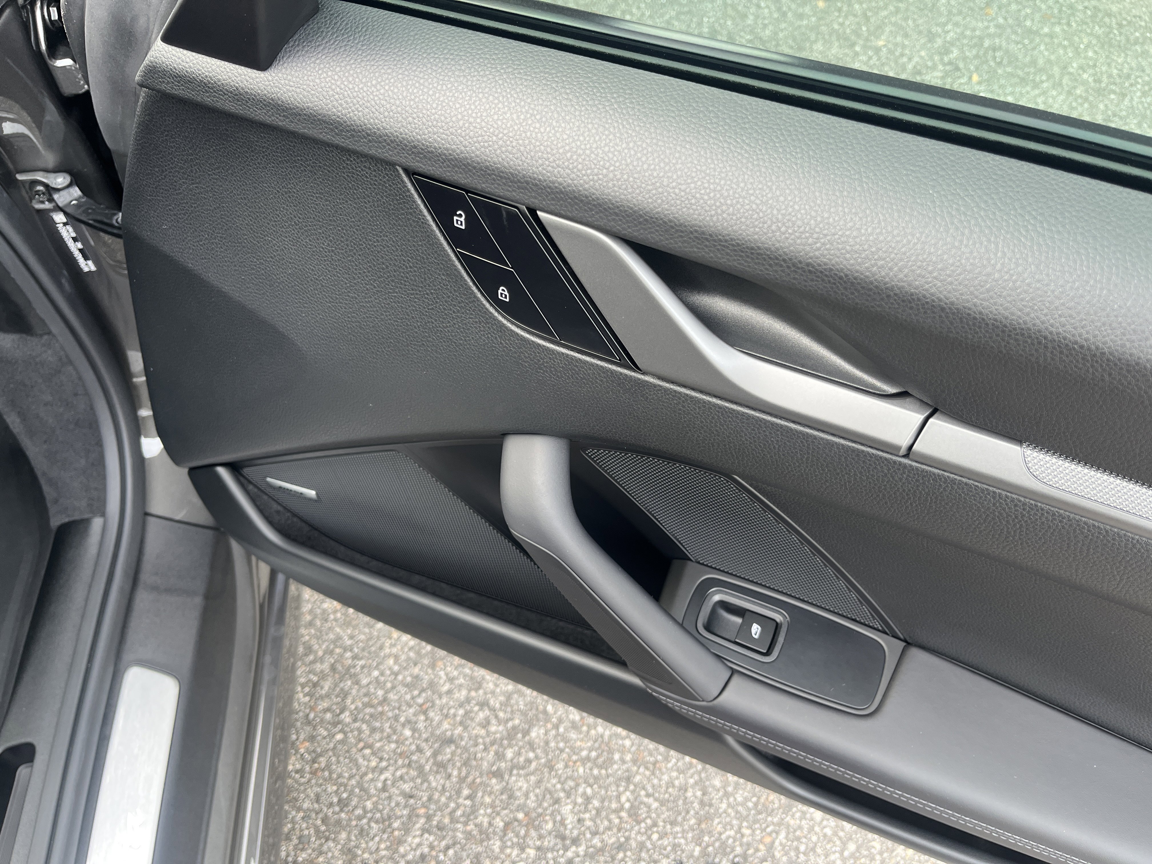 Certified 2024 Porsche 911 Carrera image 19