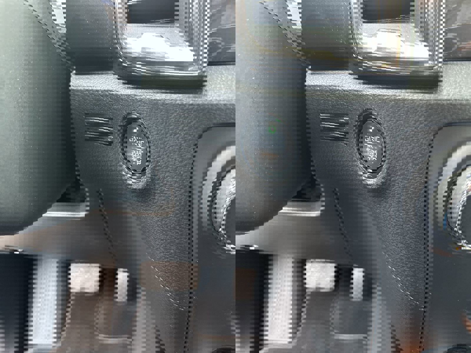 Used 2019 Ford Ranger Lariat w/ Trailer Tow Package AWD/4WD image 16