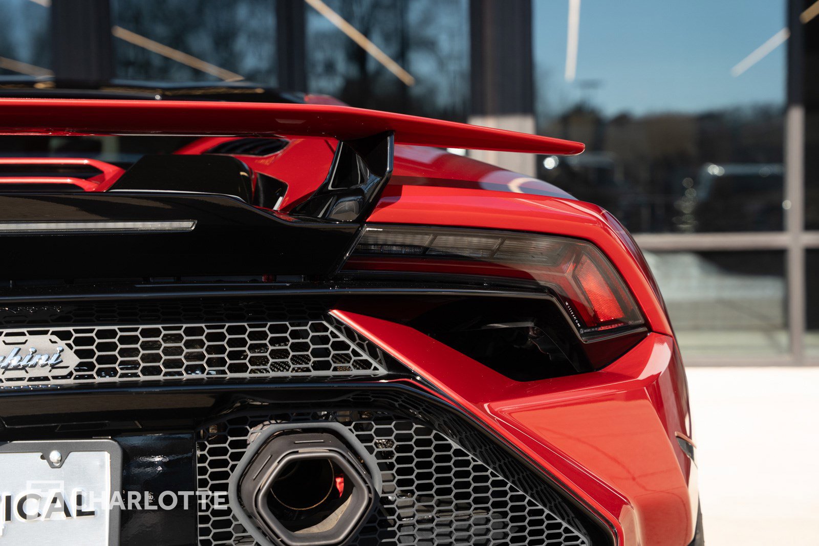 Used 2023 Lamborghini Huracan Tecnica image 18