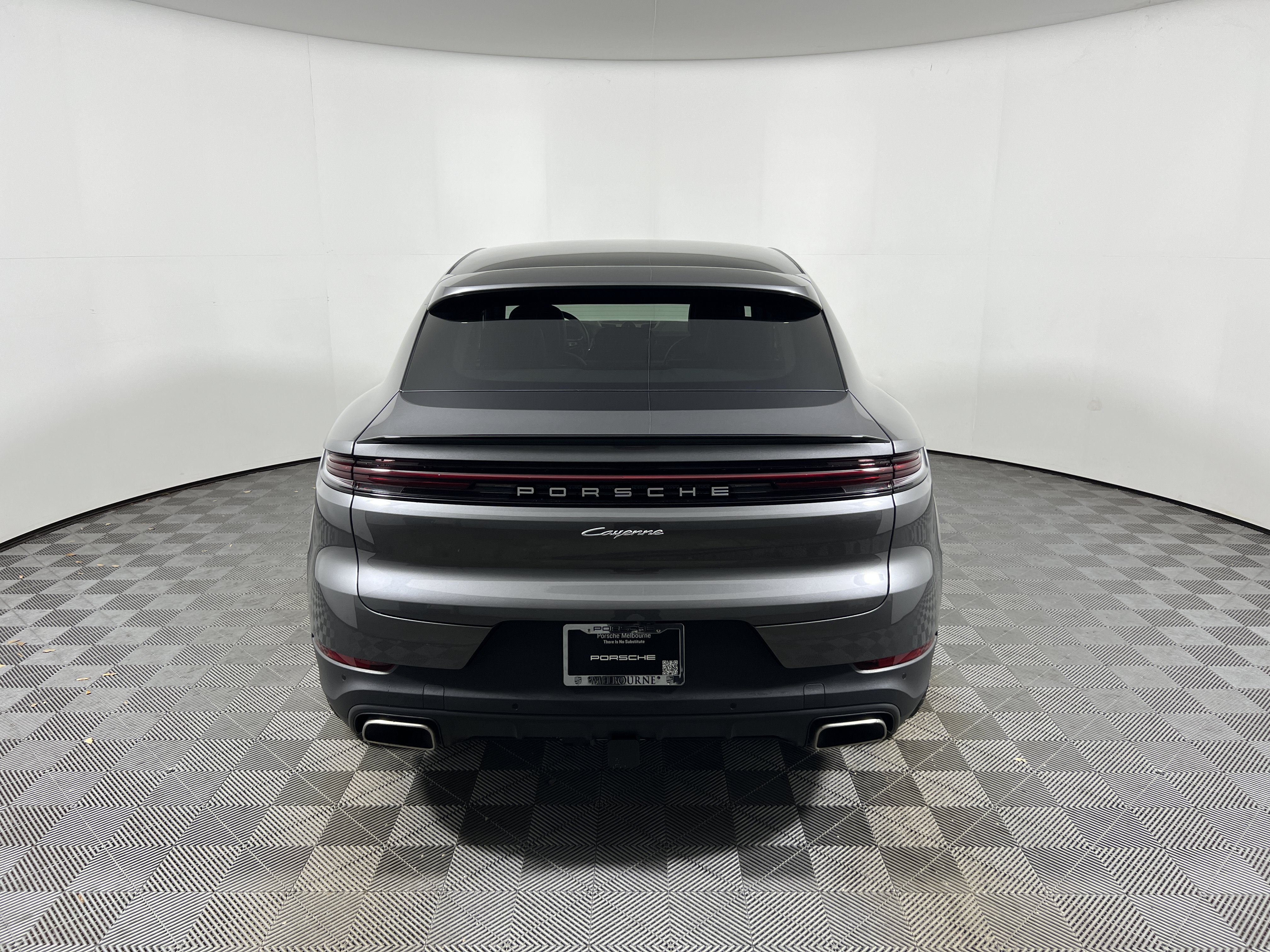Certified 2024 Porsche Cayenne Coupe AWD/4WD image 6