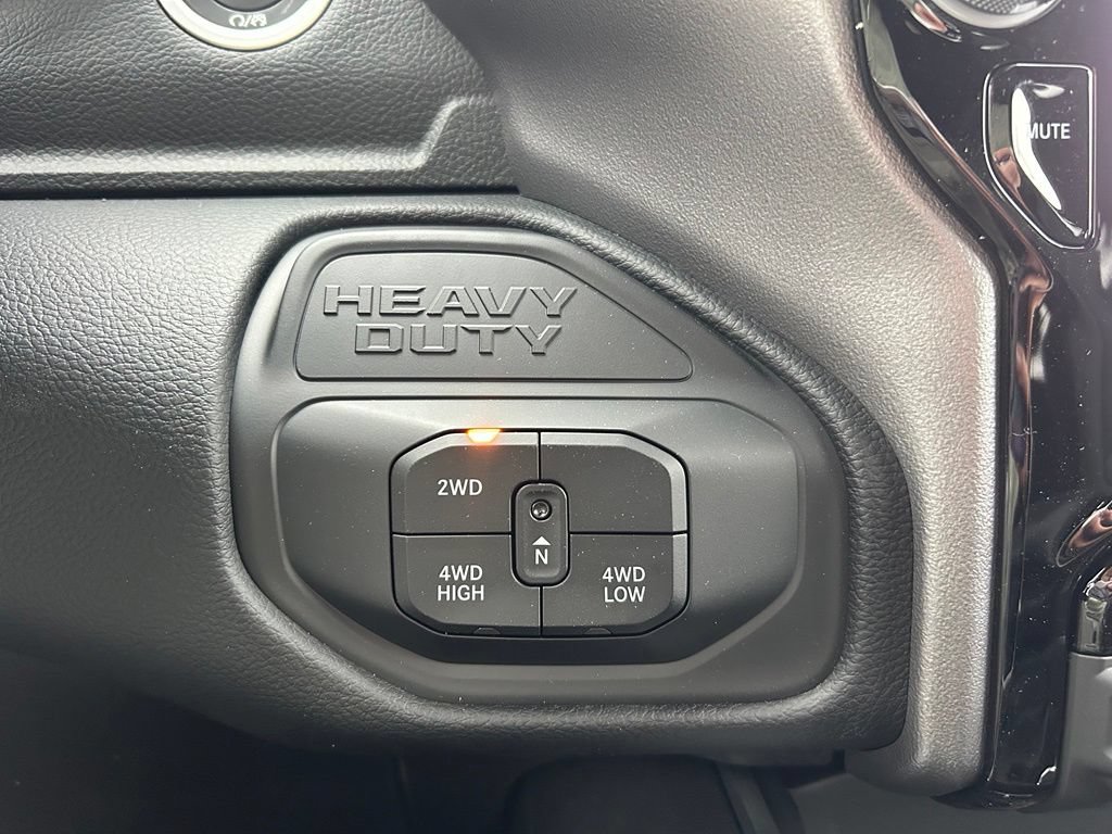 New 2026 RAM 3500 Big Horn AWD/4WD image 21