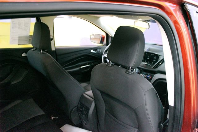 Used 2019 Ford Escape SE FWD image 10