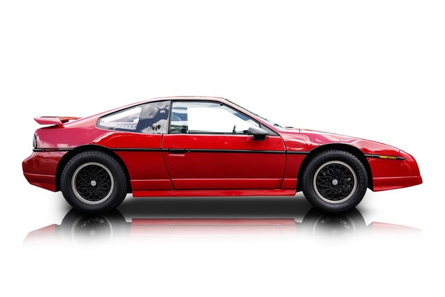 Used 1988 Pontiac Fiero GT RWD image 2