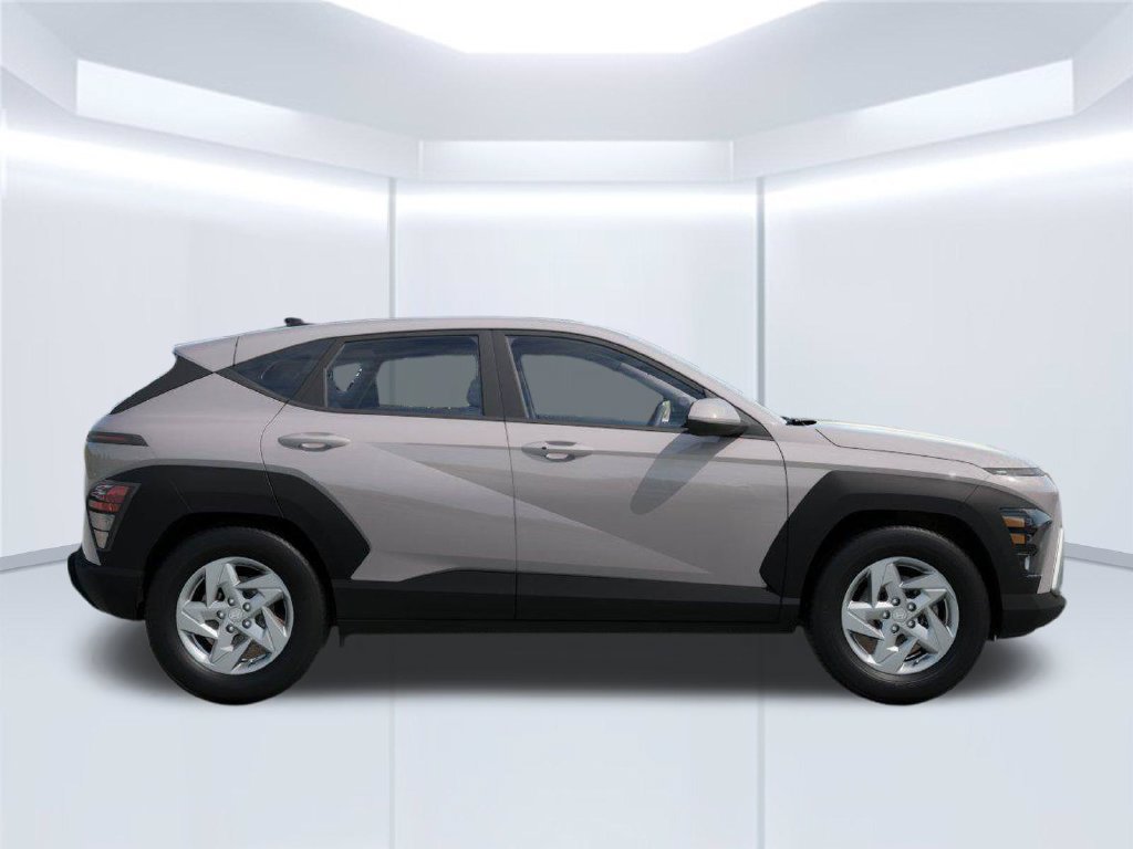 New 2027 Hyundai Kona SE FWD image 7