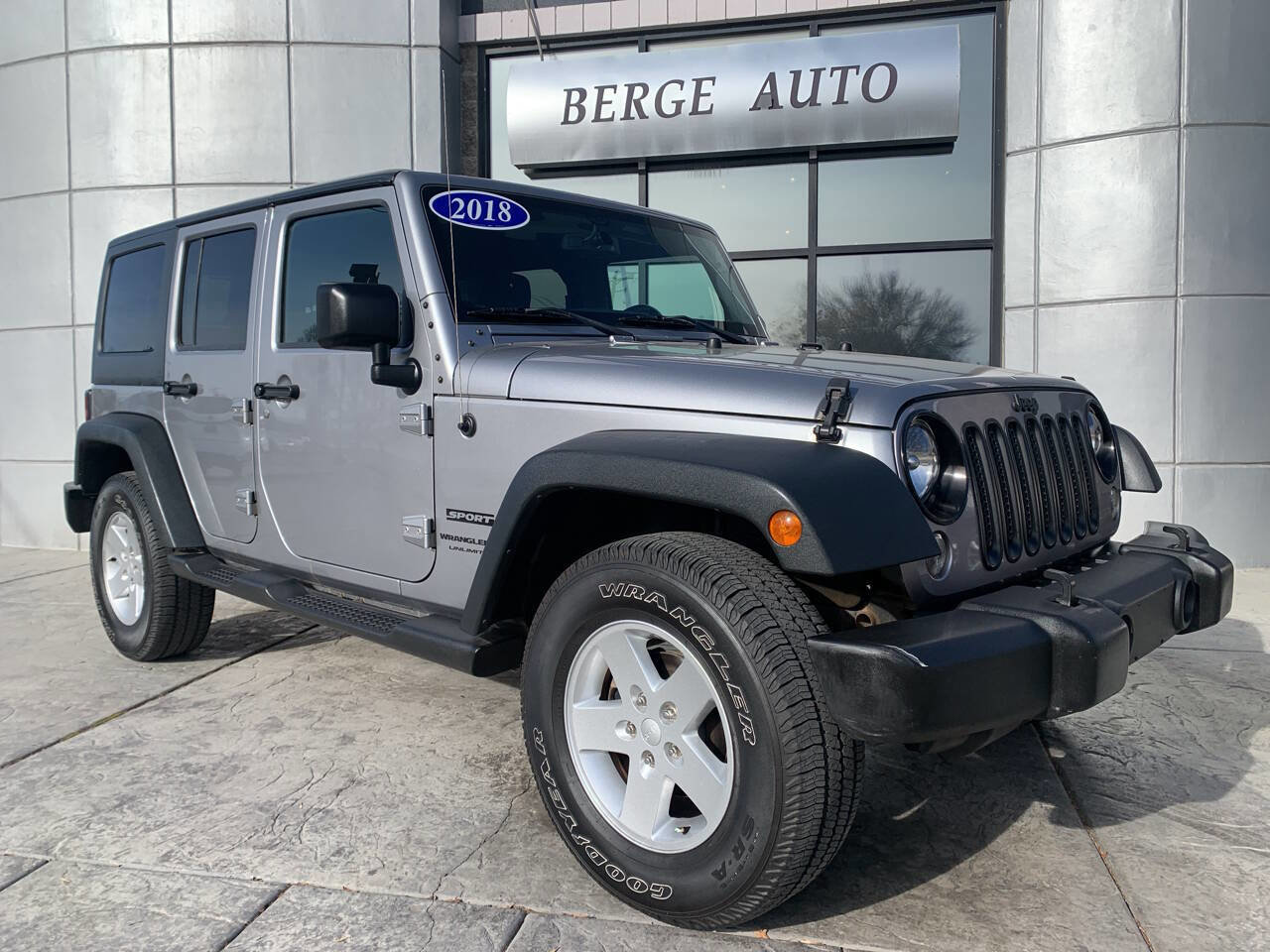 Used 2018 Jeep Wrangler Unlimited Sport S image 1