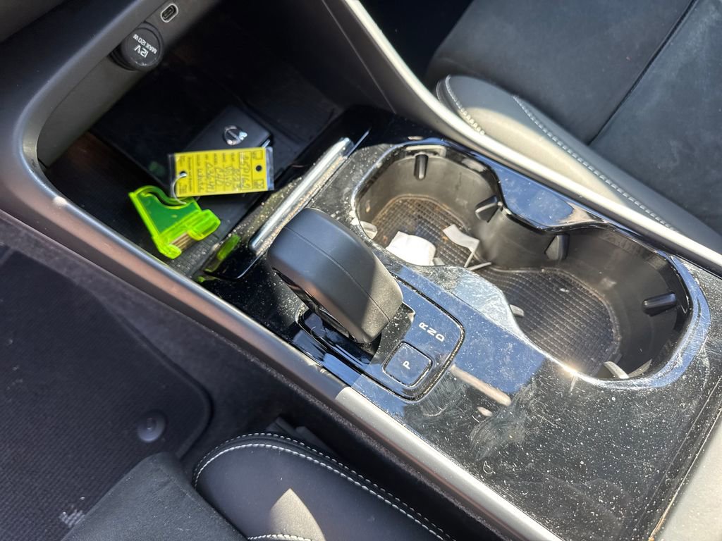 Certified 2023 Volvo C40 P8 Recharge Plus image 27