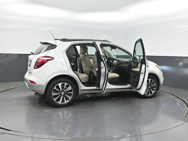 Used 2017 Buick Encore Essence FWD image 30