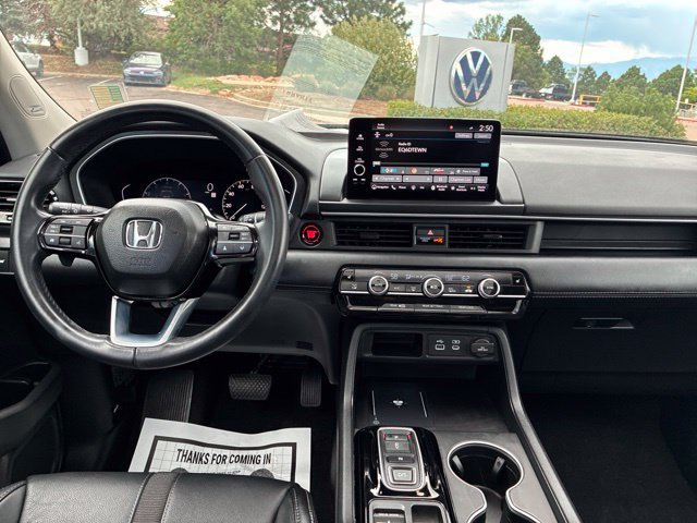 Used 2025 Honda Pilot Touring image 19