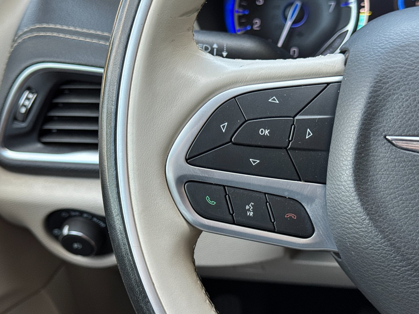 Used 2021 Chrysler Pacifica Limited w/ Premium & Safety Sphere Group AWD/4WD image 29
