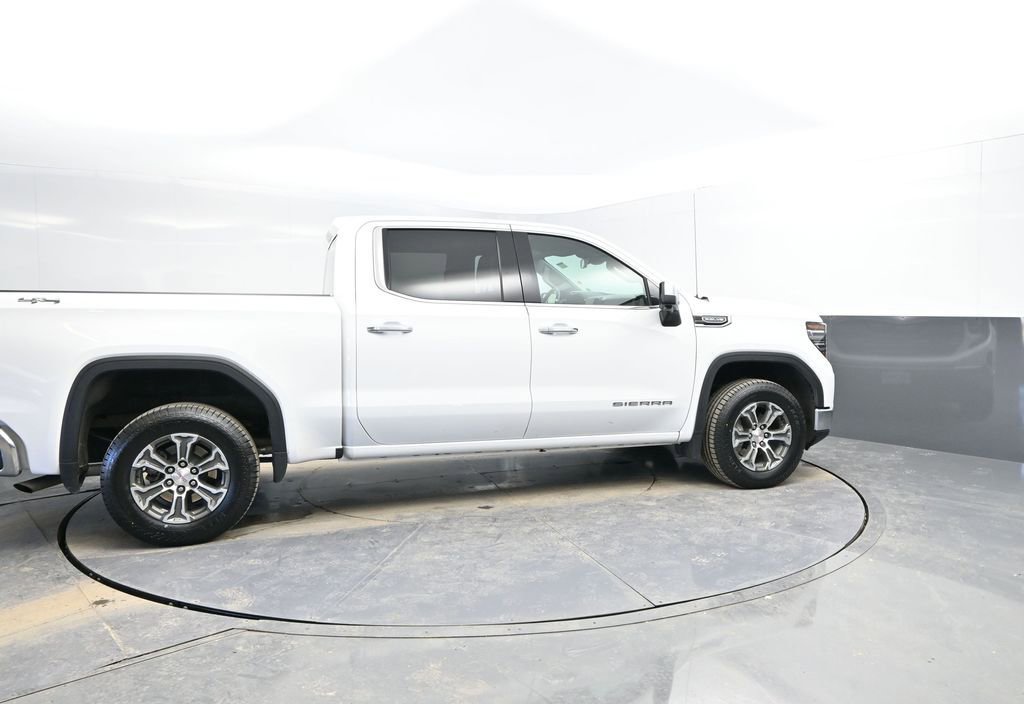 Used 2025 GMC Sierra 1500 SLT image 10