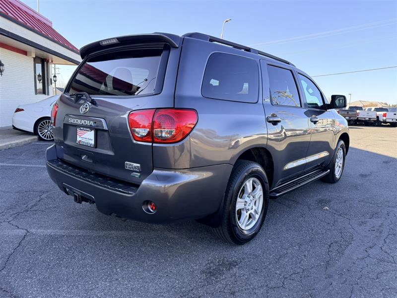 Used 2013 Toyota Sequoia SR5 image 4