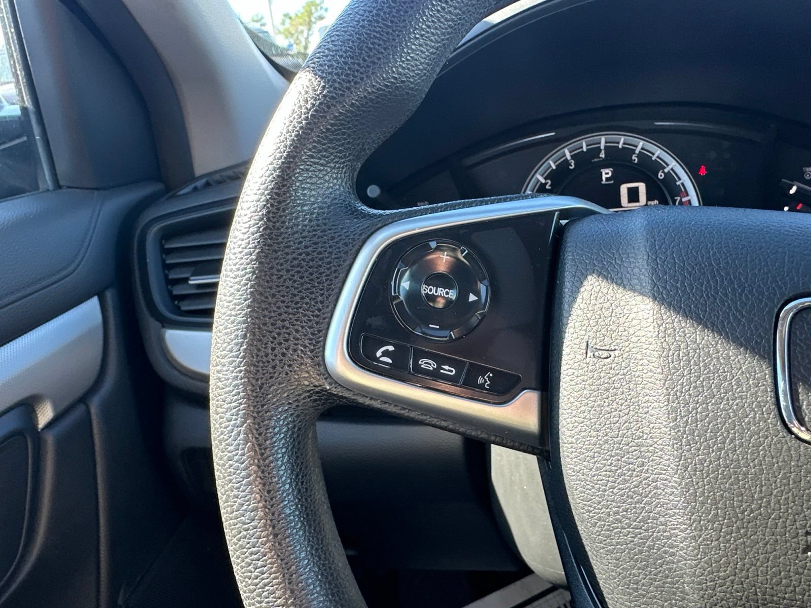 Used 2019 Honda CR-V LX image 45