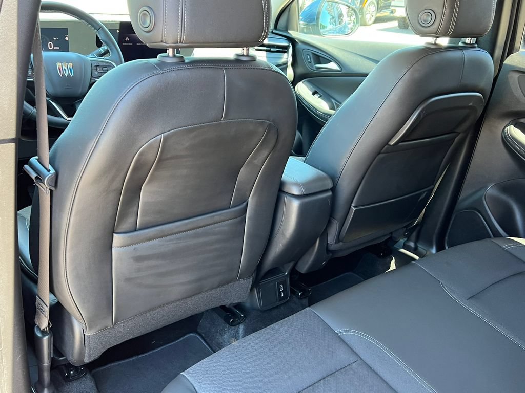 Used 2024 Buick Encore GX Preferred w/ Comfort Package AWD/4WD image 34