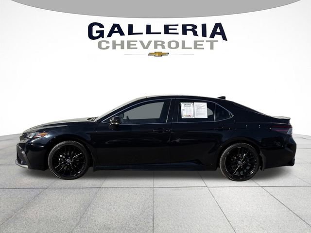 Used 2021 Toyota Camry XSE image 4