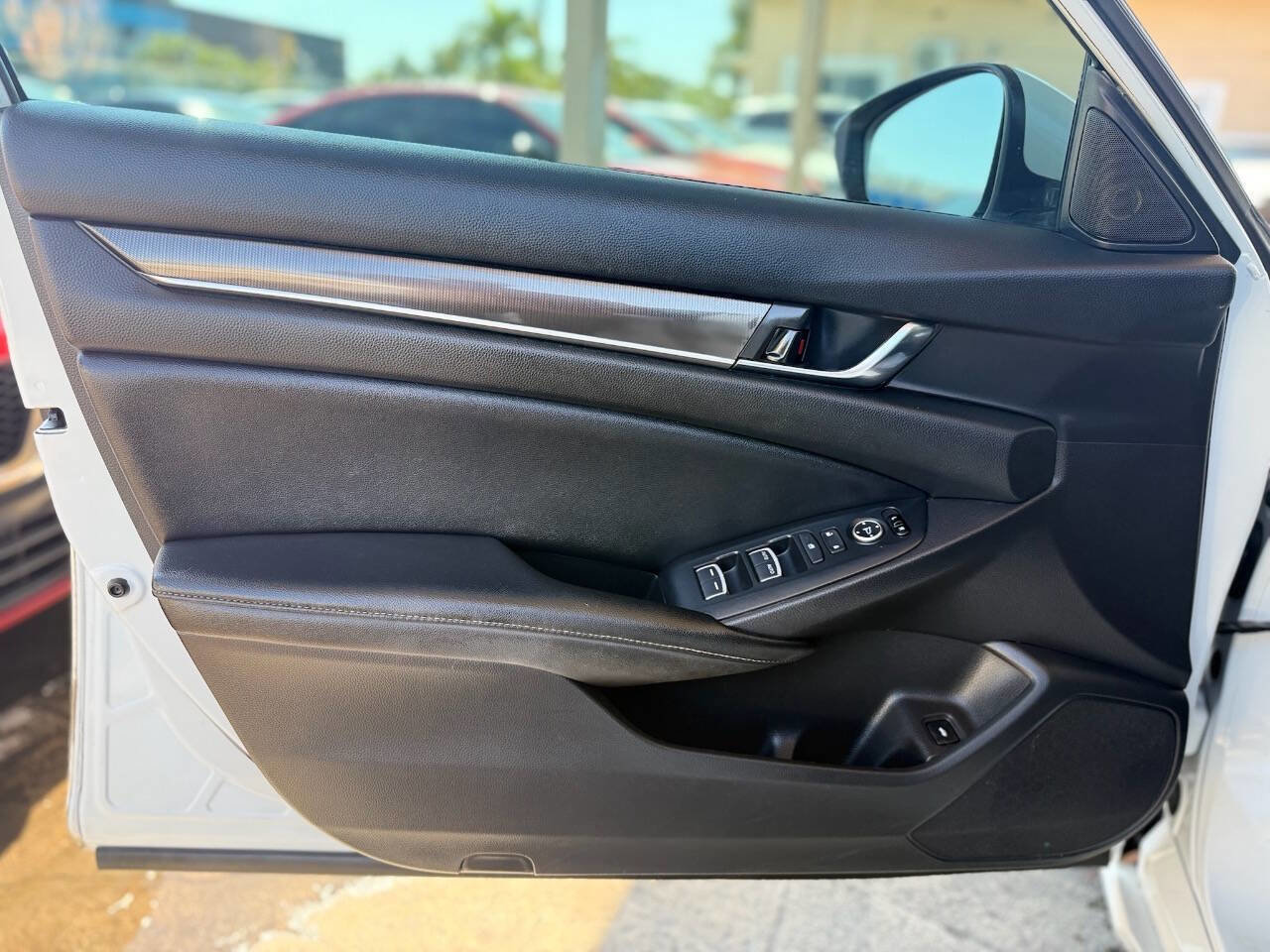 Used 2020 Honda Accord Sport image 29