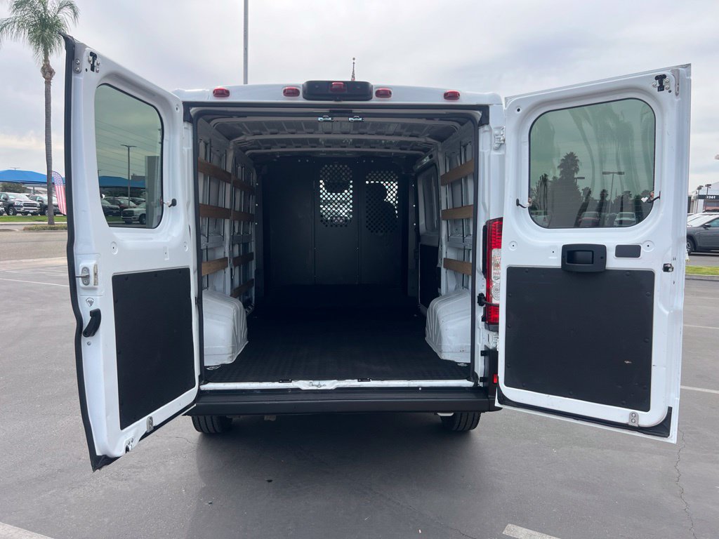 Used 2025 RAM ProMaster 2500 w/ U-Haul Equipment Group FWD image 39