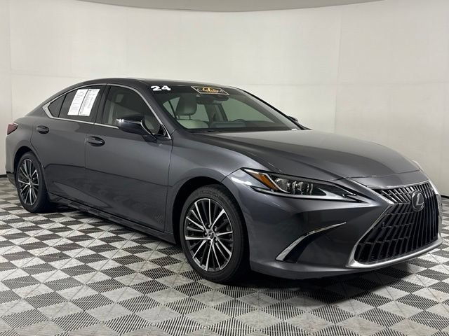 Used 2024 Lexus ES 350 w/ Premium Package FWD image 11