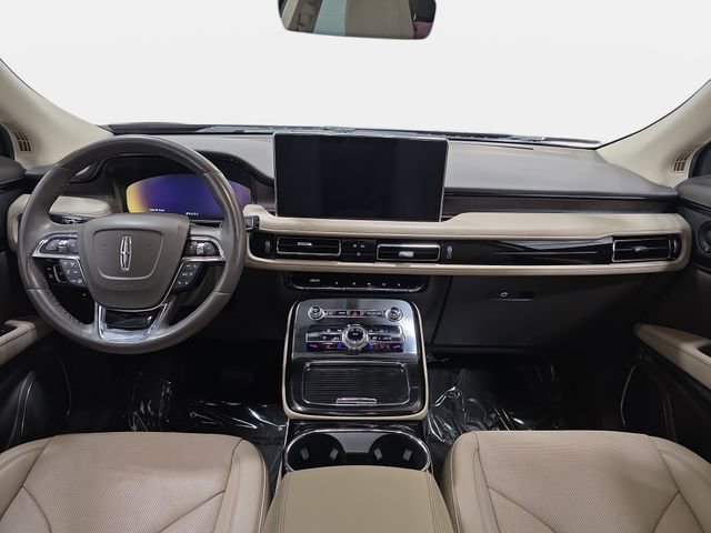 Certified 2022 Lincoln Nautilus Reserve w/ Equipment Group 201A image 9