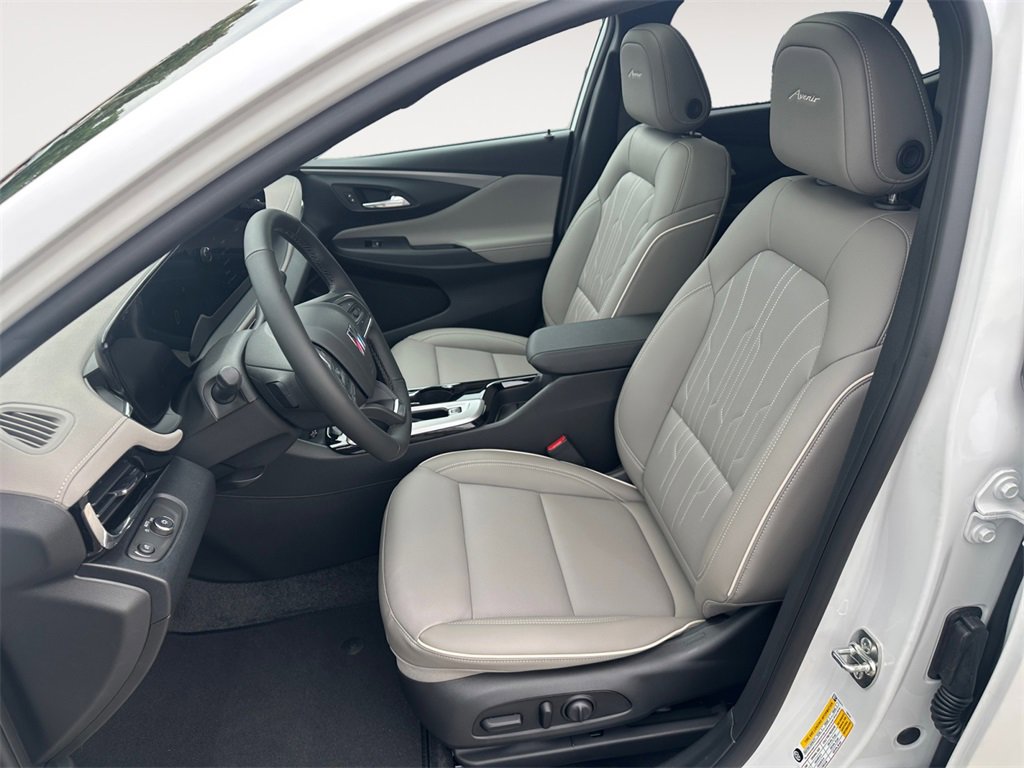New 2026 Buick Envista Avenir image 9